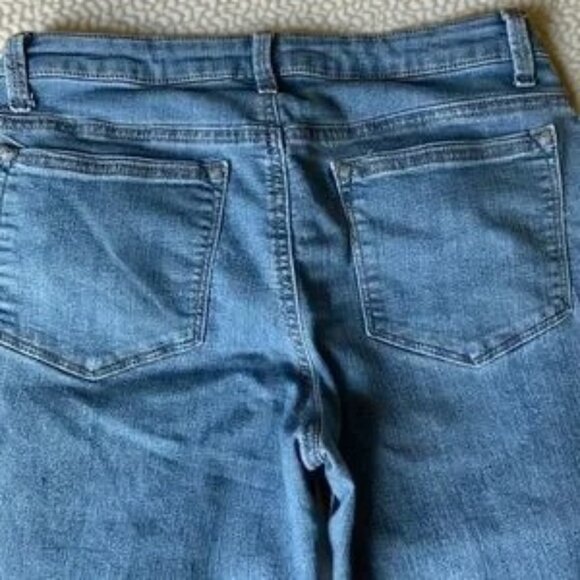 Riders by Lee Mid Rise Denim Blue Capri Jeans Size 10 - Picture 6 of 11